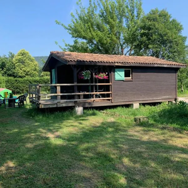 les petits chalets de DUDU, hotel en La Voulte-sur-Rhône