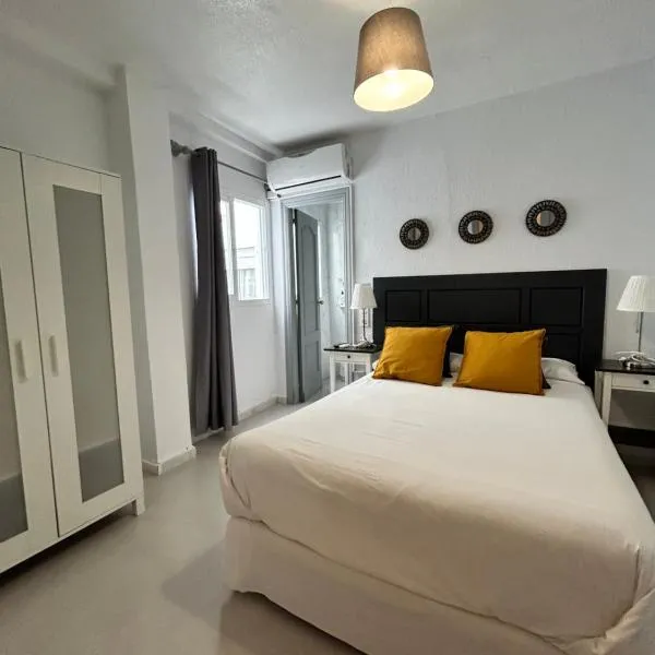 Hostal Berlin, hotel a Marbella