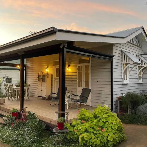 The Rustic Cottage - Canungra, hotell i Canungra