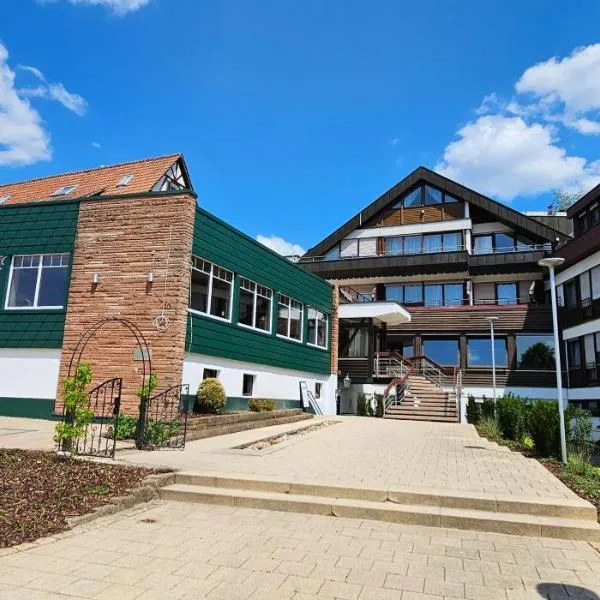 Schwaben Hotel Ebnisee, hotel di Kaisersbach