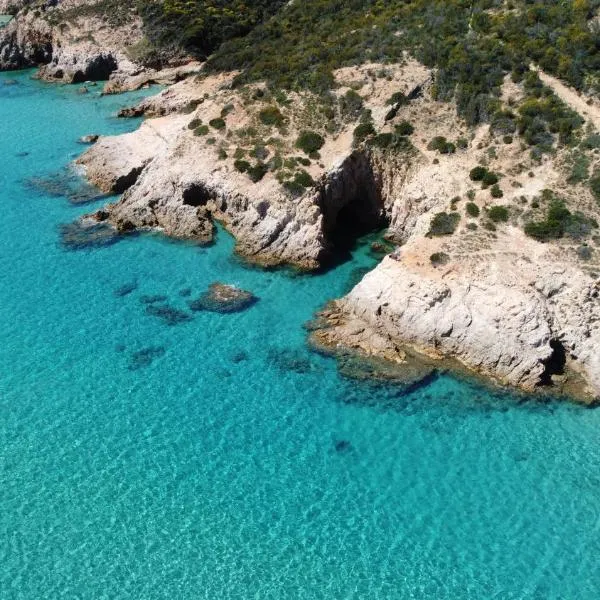 Tommy's House Pinus Village Chia, hotel u gradu Forte Vilađe