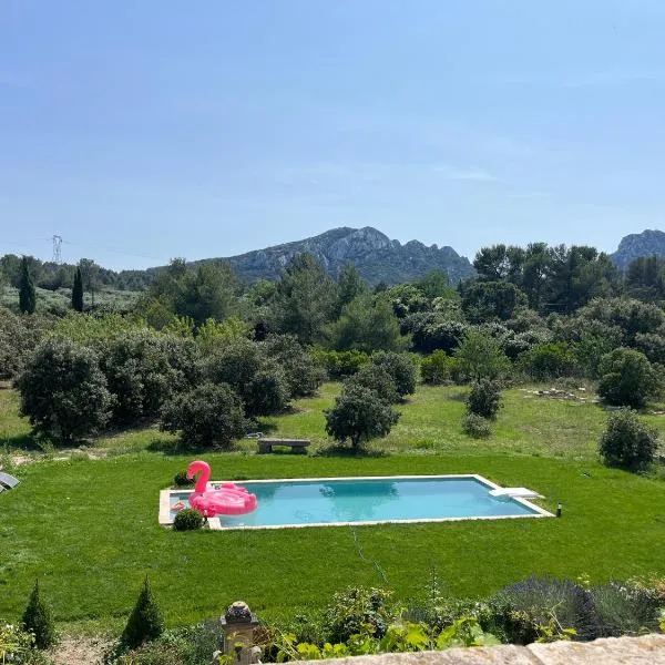 Chambre d'hôte au cœur de la Provence Eygalieres, hotell i Eygalières