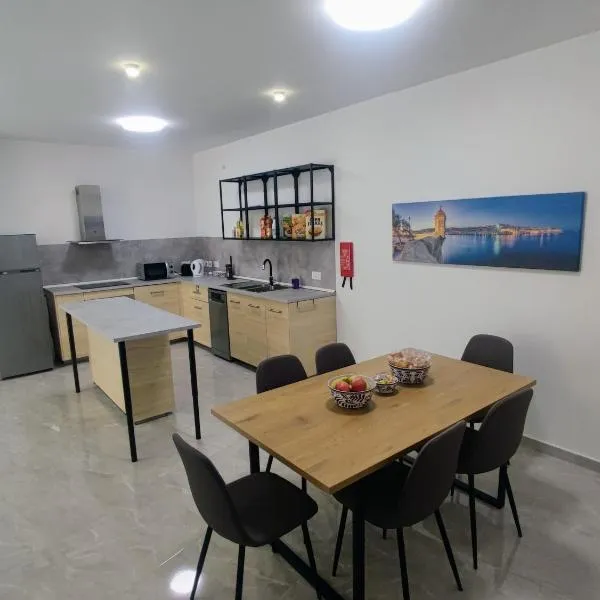 Deggies Apartments - spacious, modern apartment!, hotel en Naxxar
