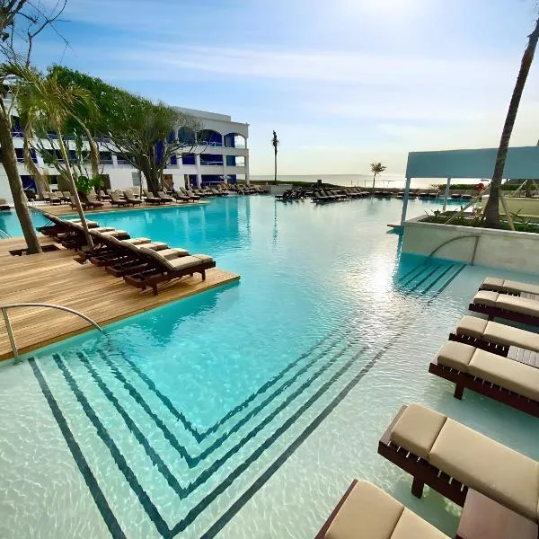 Hard Rock Hotel Riviera Maya- Heaven Section (Adults Only) All Inclusive, hotel in Puerto Aventuras