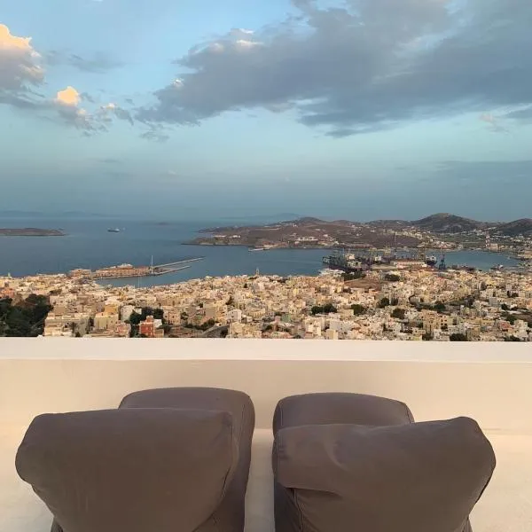 ArtdecoSyros Superior, hotel in Ano Syros