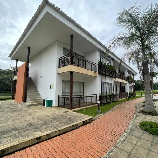 Lake House Resort Country Club & Spa, hotel in Santander de Quilichao