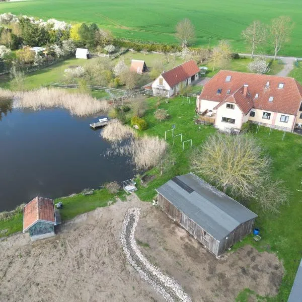 Landhaus am Teich, hotell i Reimershagen