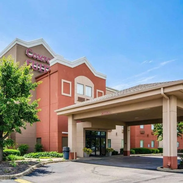 Comfort Suites Louisville East, hotel em Douglass Hills