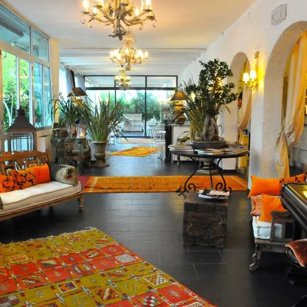 Hotel Atlantic, hotel in Marina di Carrara