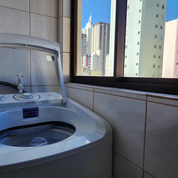 2 quartos a 200mts praia Central, GARAGEM, CHURRASQUEIRA, WI-FI 90 Mbps, PET FRIENDLY - Foto 3