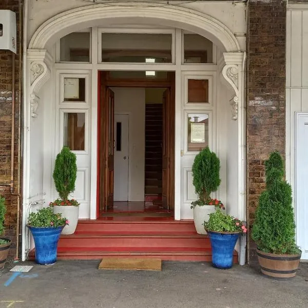 Royal Accommodation, hotel v destinaci Stratford