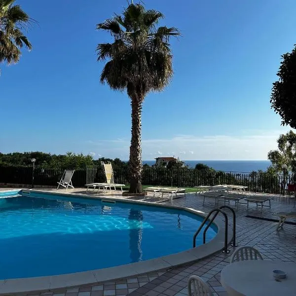 Przytulny apartament w Belvedere Marittimo, hotel v destinácii Belvedere Marittimo