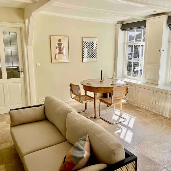 Uniek vakantieverblijf Den Burg, Hotel in Den Burg