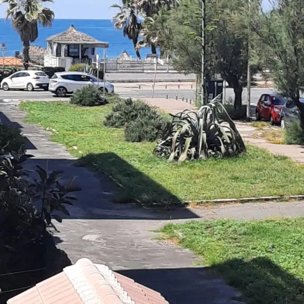 NEREA house, hotel in Lido di Ostia