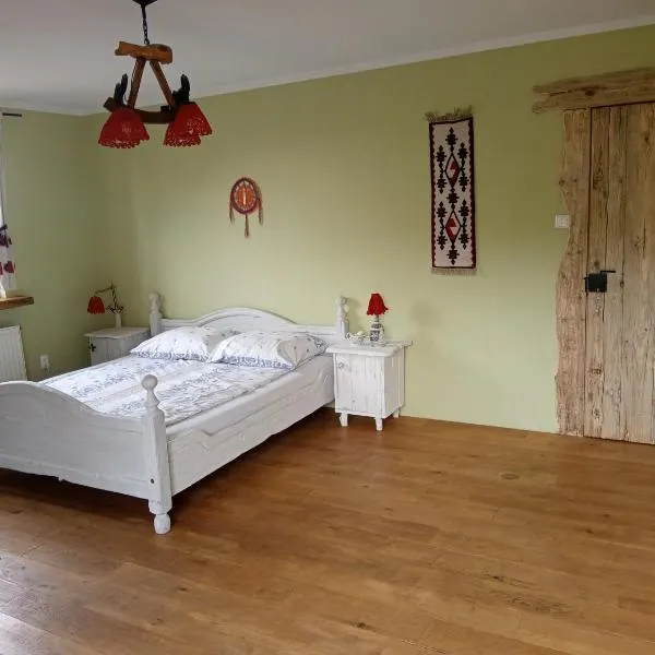 Chatka skrzatka, hotel v destinaci Kruki