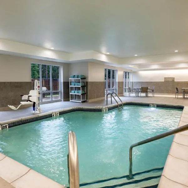 Fairfield Inn & Suites by Marriott St Louis Chesterfield, hotel in Chesterfield