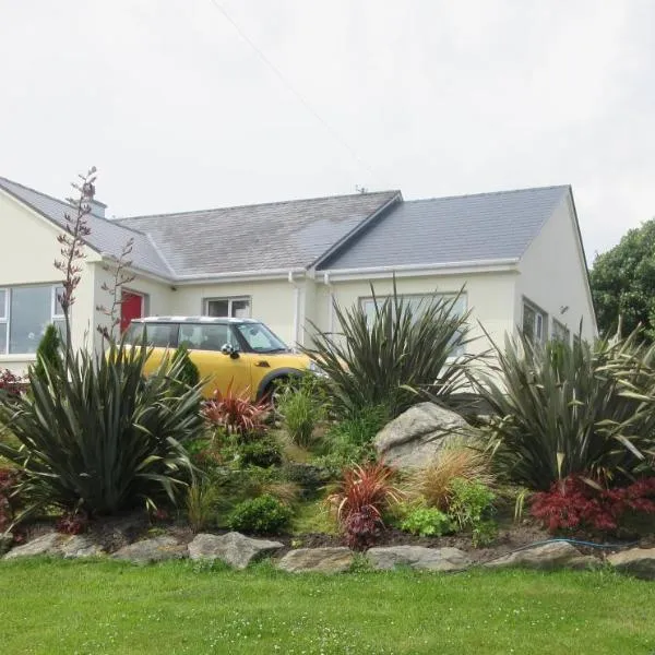 Straleel South, hotel in Kilcar