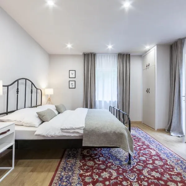 Hotel Zátoka, hotel v destinácii Holčíkovce