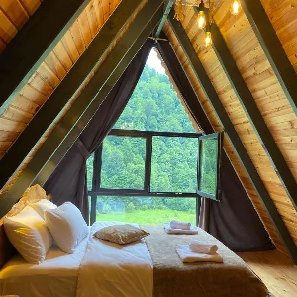 Ladin Manzaralı Dağ evi, hotel Meydankobaca városában