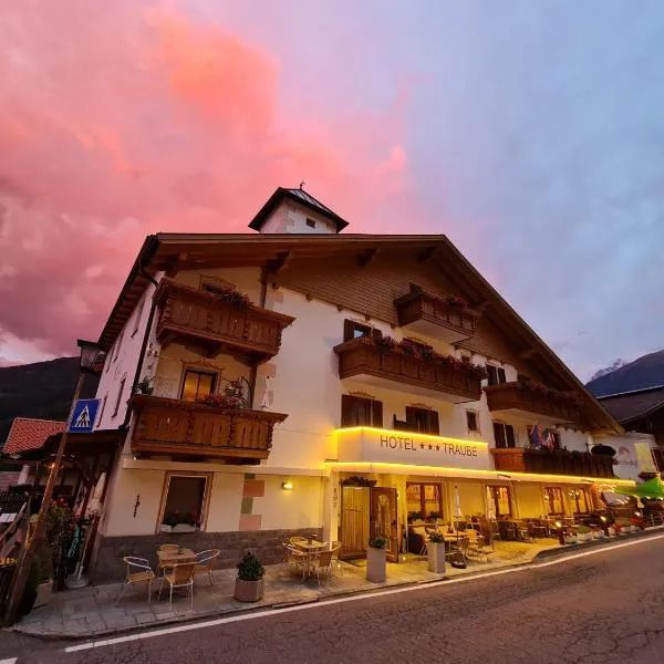 Hotel Traube - Stelvio, hotel v destinaci Tubre