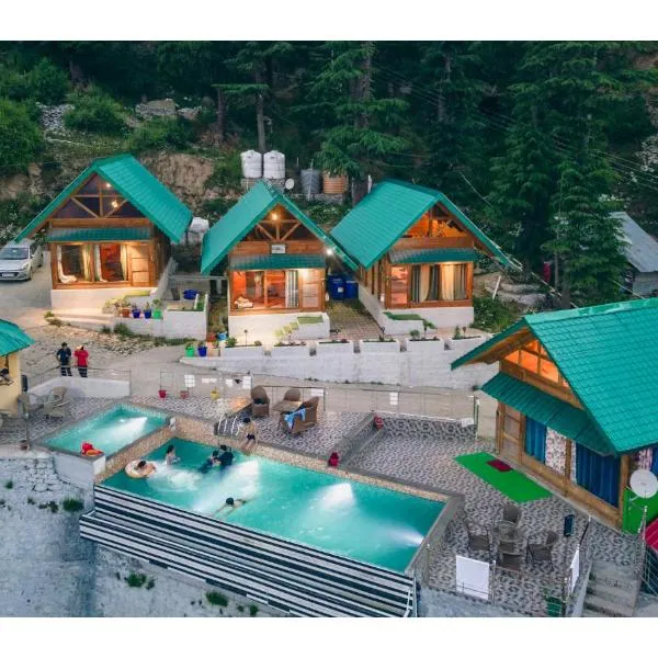 Wolfandwoods, hotel in Khajjiar 