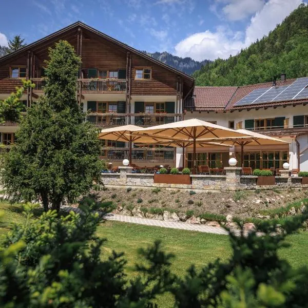 Alphotel Ettal, hotel in Oberau