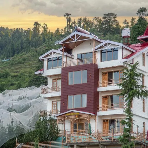 ์ฟ ํ๋ฆฌ์ ์์นํ ํธํ
Wood Crista Kufri near an Apple Orchard