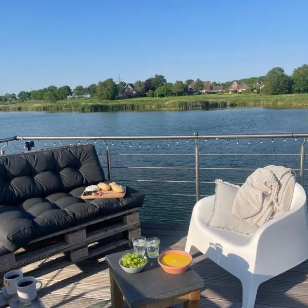 Hausboot der Friesländer im Wangermeer, hotel v destinaci Wangerland