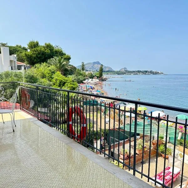 Sea Pearl – hotel w mieście Casteldaccia