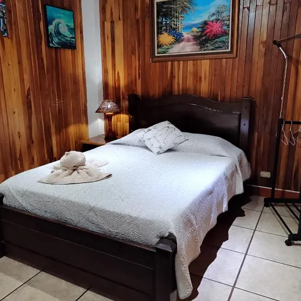 Natural Pacific Suites, Manuel Antonio-Quepos-Hotel, hotel v destinaci Manuel Antonio