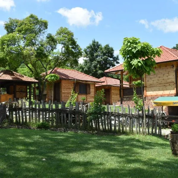 Kimovi vajati, hotel v destinaci Koštunići