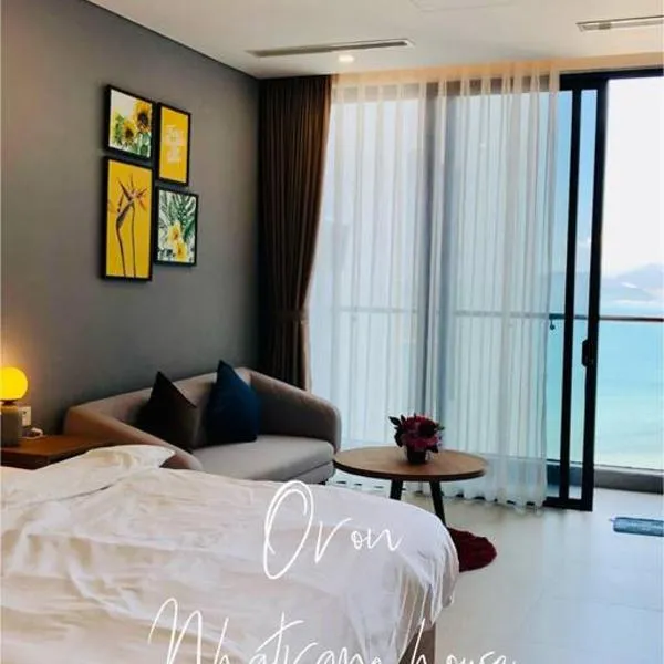 A sea view beautiful studio apartment、ニャチャンのホテル