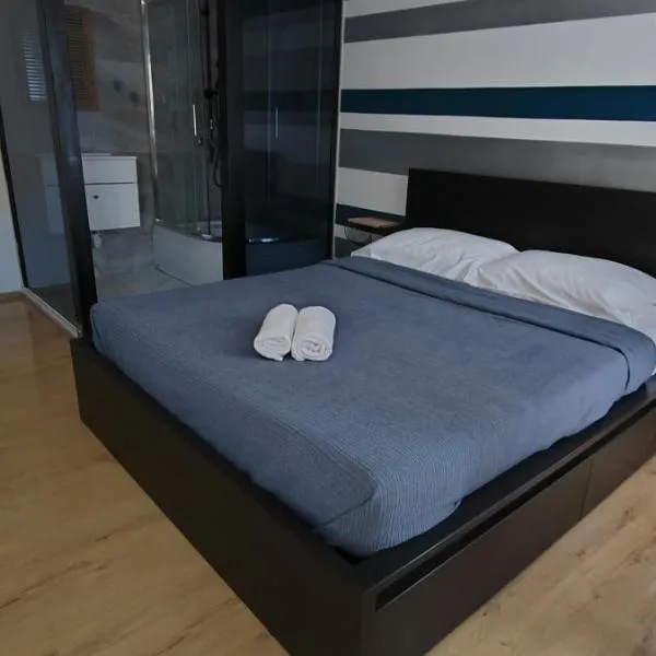 White house – hotel w mieście Galižana