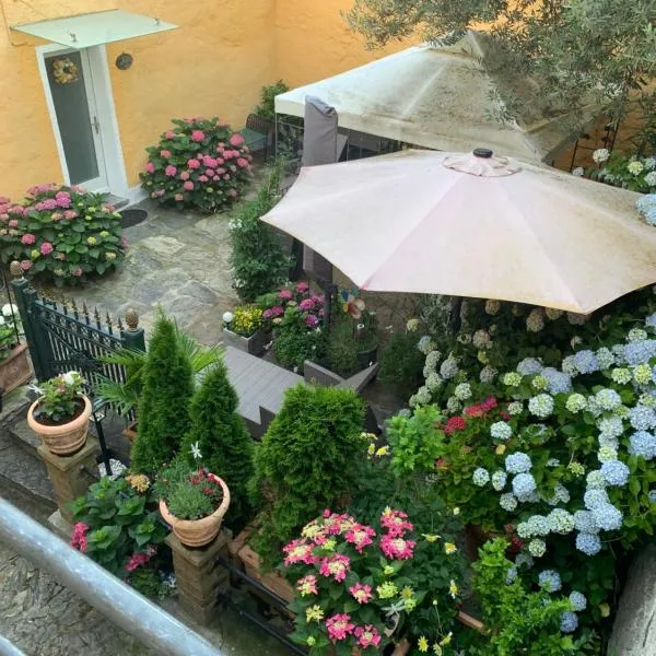 Ferienhaus, Rustico Auf Burg, hotel in Locarno
