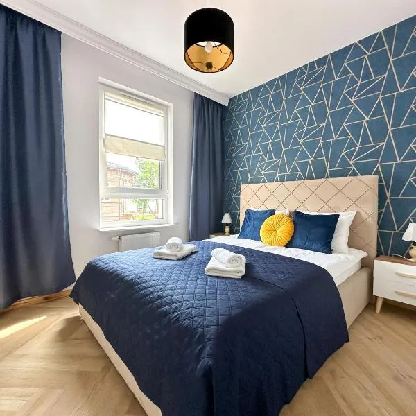 DMK Blue Apartment near Warsaw-Modlin Airport, hotel v destinaci Nowy Dwór Mazowiecki