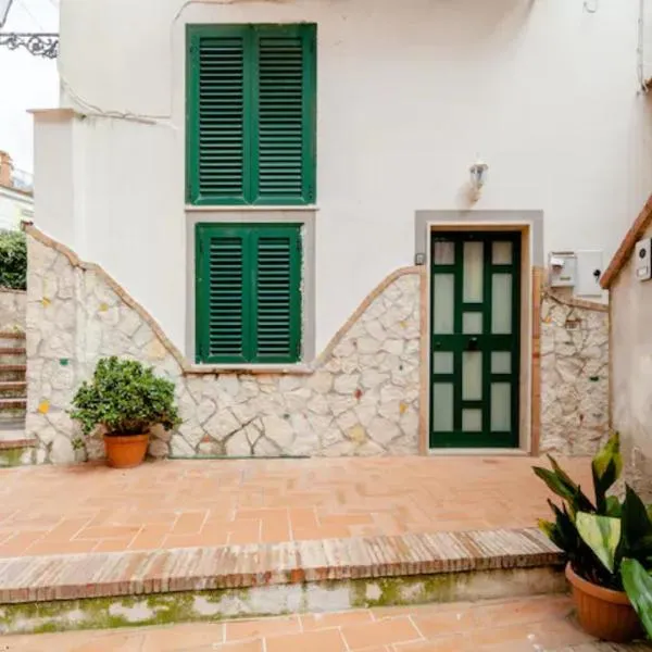 Intero appartamento nel cuore di Cetara, hotel v destinaci Cetara
