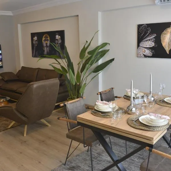Sea View, Your Home in the Center of Alsancak, hôtel à Izmir