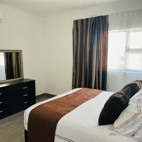 Comfy Zone Apartment, ξενοδοχείο σε Γκαμπορόνε