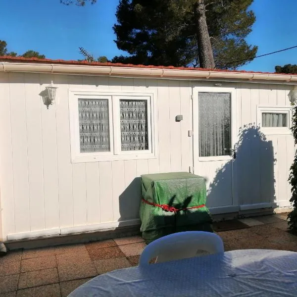 SOUS LE SOLEIL DE PROVENCE, hôtel au Castellet