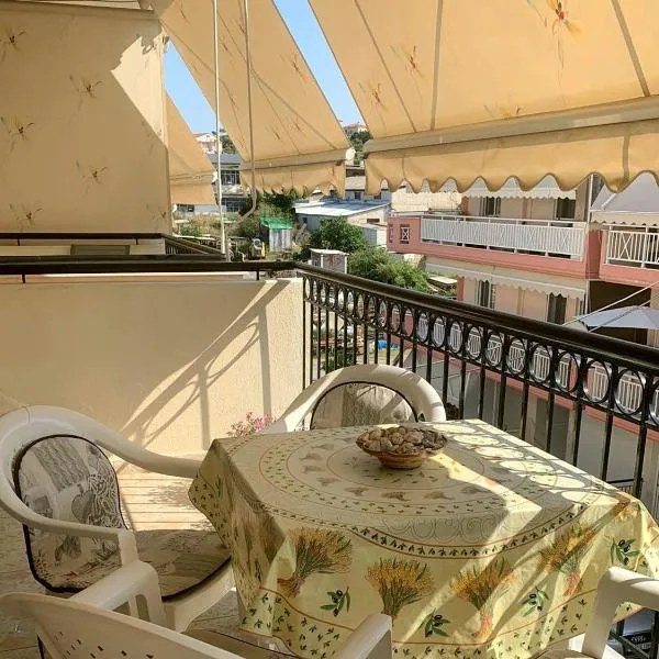 Anna-Apartment, Hotel in Nea Moudania