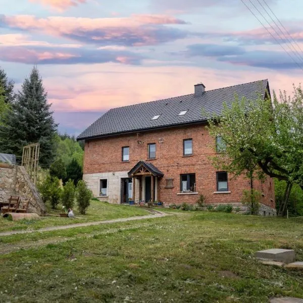 Agroturystyka Ziemia Obiecana โรงแรมในNielestno
