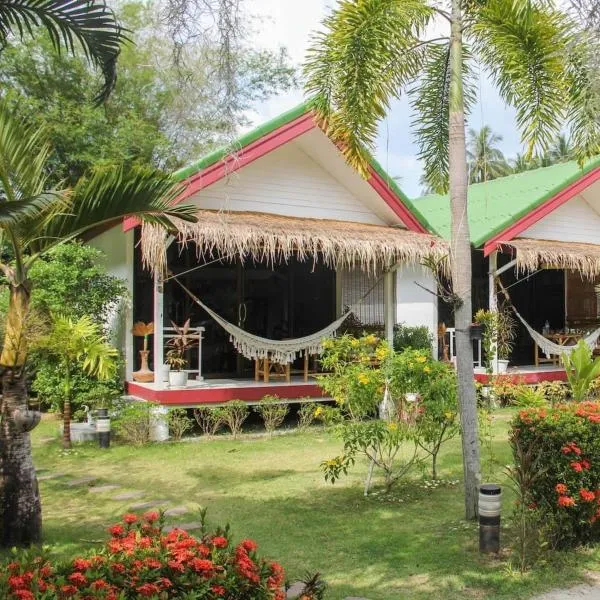 TropiCoco Beach Resort Koh Phangan, hotel v destinaci Haad Yao