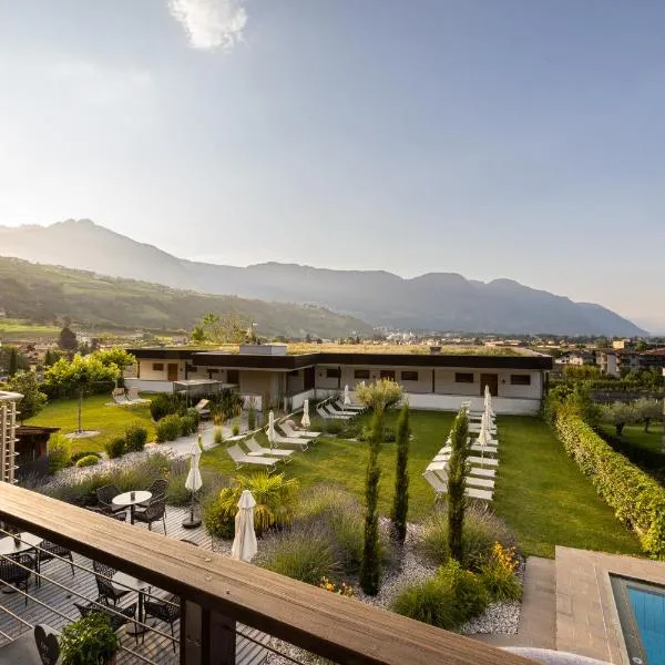 Hotel Der Heinrichshof, hotel in Lagundo