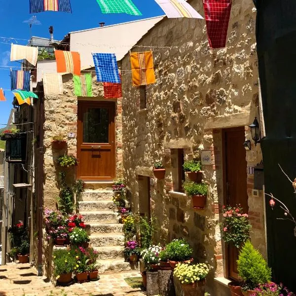 Verso Est, hotel v destinaci Petralia Soprana