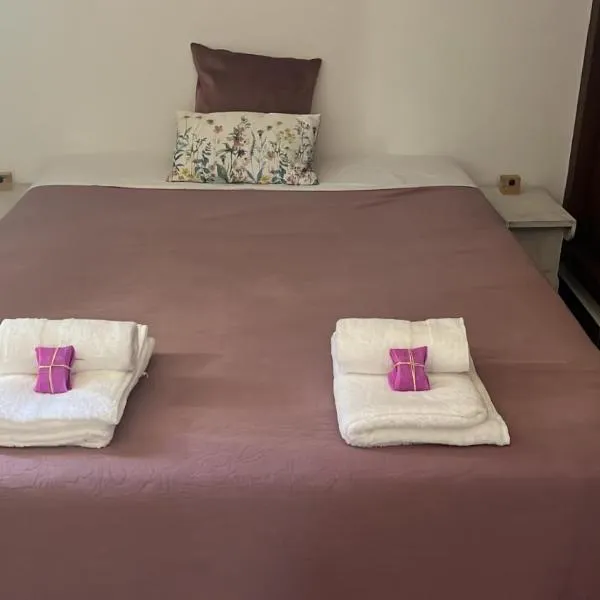 Casa Pardalitos, hotel v destinaci Alandroal