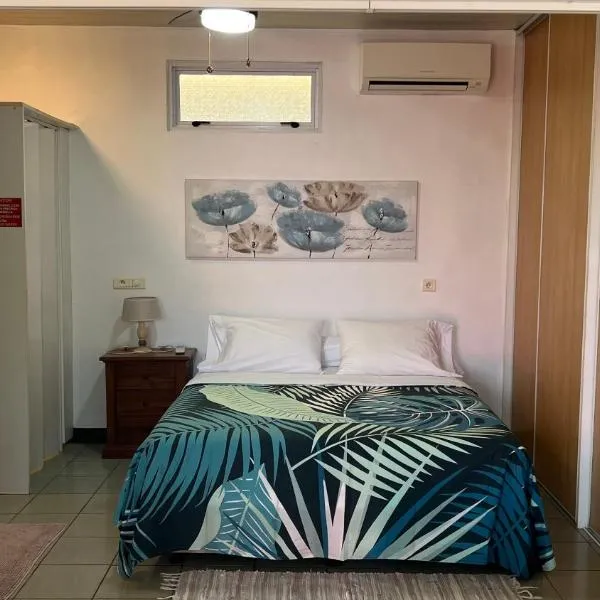 DAMYR PLACE, hotel v destinaci Faaa