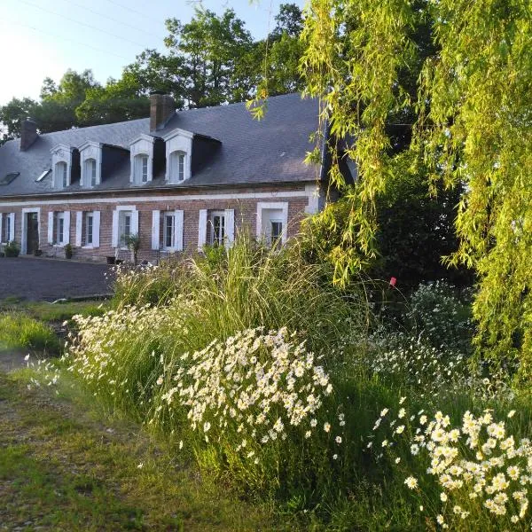 La Ferme Du Parc, hotel in Saint-Sauveur-dʼÉmalleville