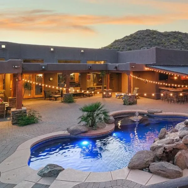 Quail Mountain Desert Resort: Heated Pool, Mt Vews, all BR's King & TV's, Hiking, Hotel in Mesa