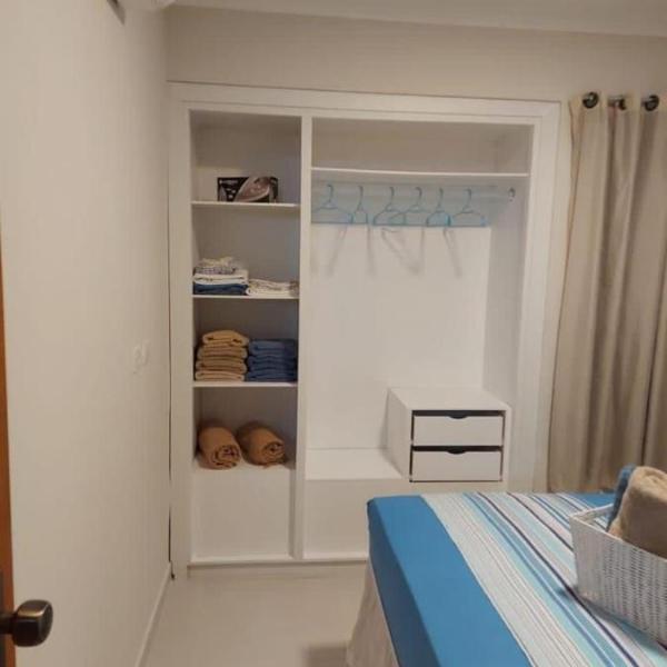 Apartamento na praia de ponta verde com piscina e área de lazer - Foto 2
