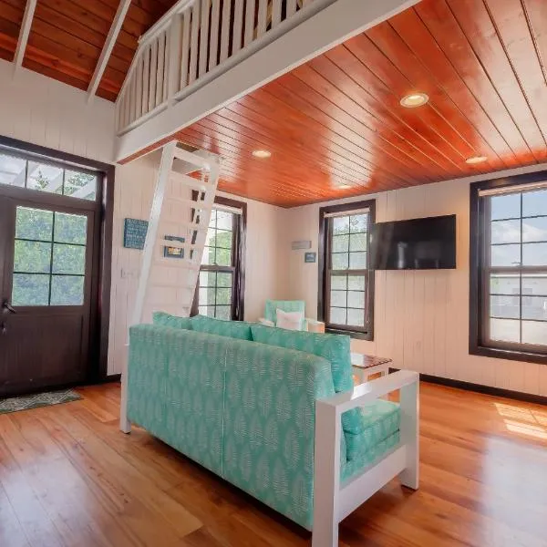 Caribbean Vacation Rentals and The PoolClub at Mahogany!, hotel in San Pedro